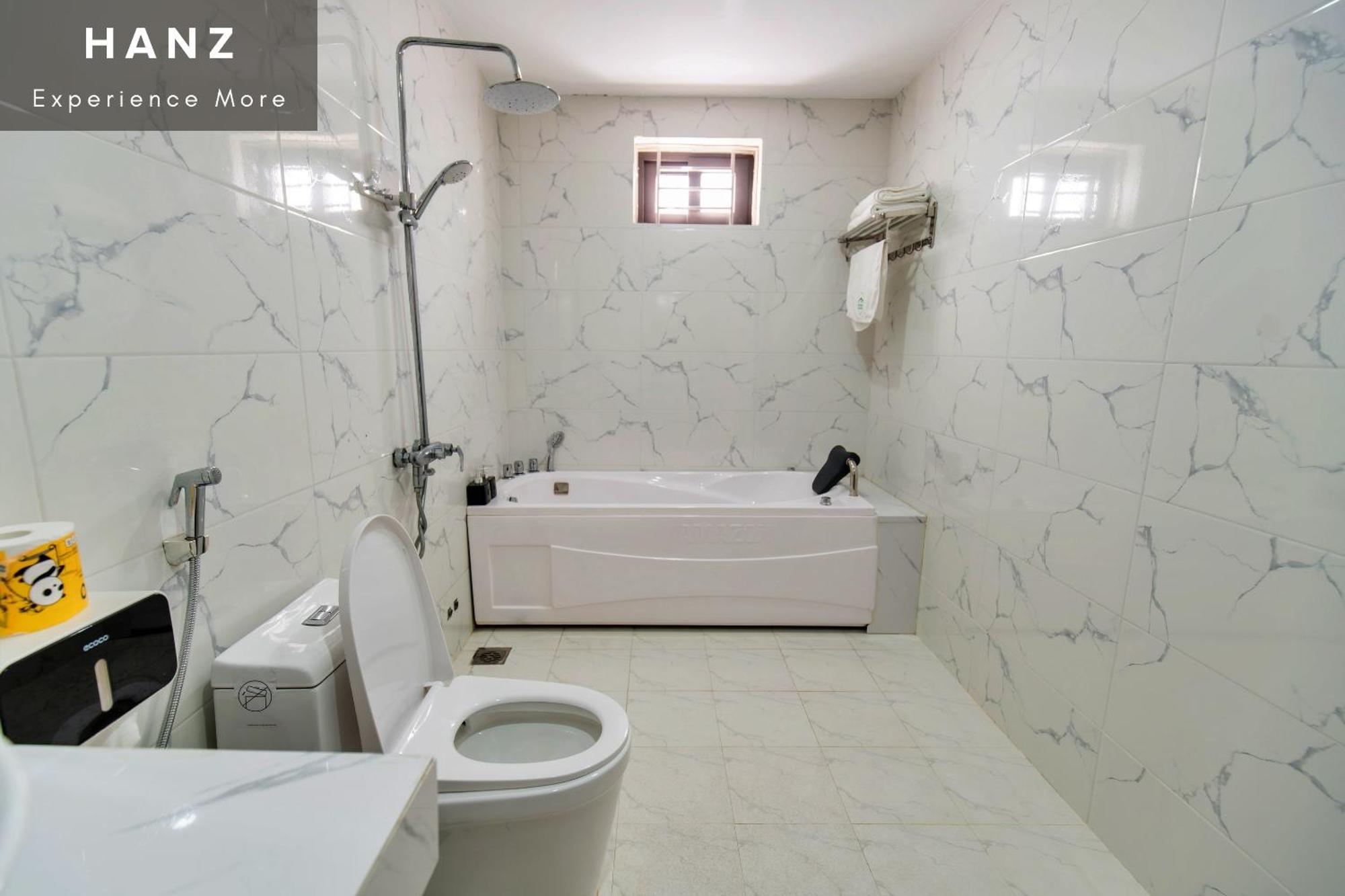 Hanz Noi Bai Airport Hotel Hanoi Bagian luar foto