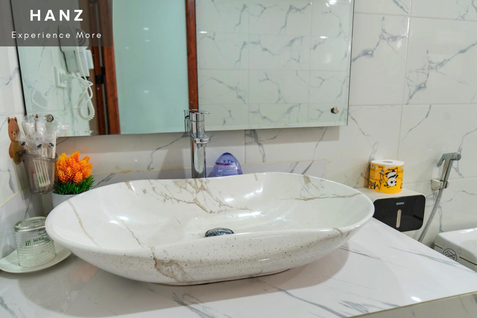 Hanz Noi Bai Airport Hotel Hanoi Bagian luar foto
